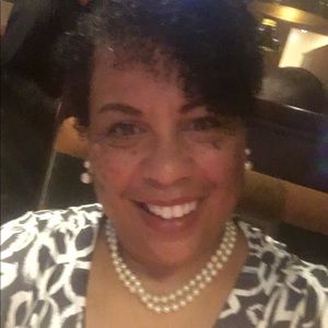 Meet your Posher, Stacy